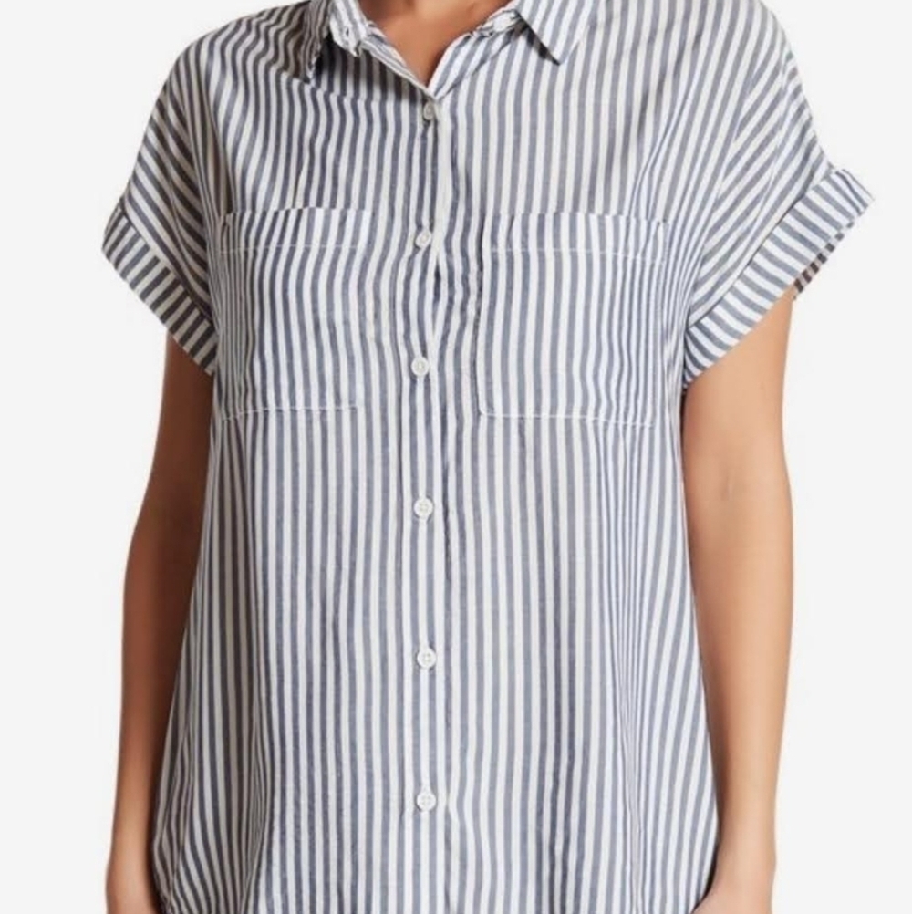 BeachLunchLounge women's striped short sleeves button down shirt size M